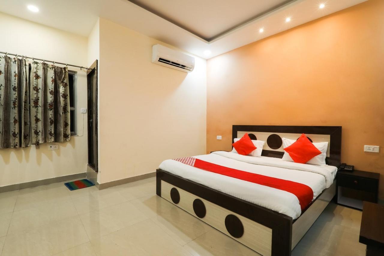 Oyo Flagship Krishna Regency Near Chaudhary Charan Singh International Airport Hotel Bijnaur Exterior foto